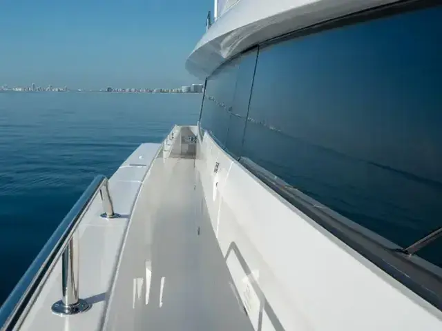 Hatteras 75 Motoryacht