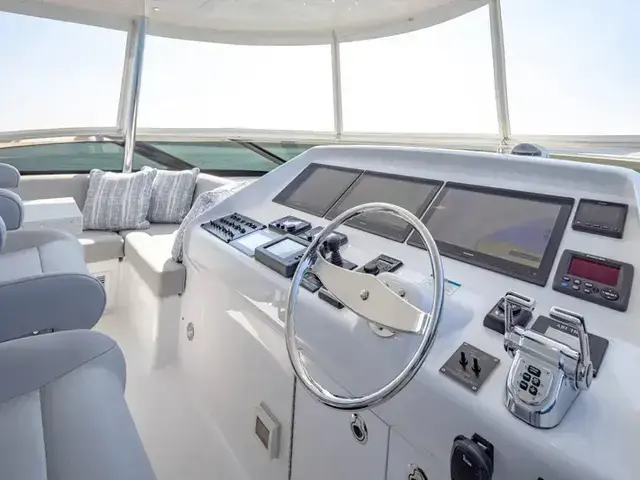 Hatteras 75 Motoryacht