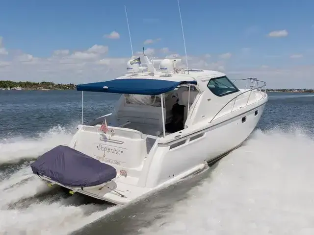 Tiara Yachts 43 Sovran