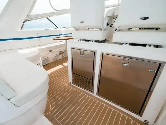 Intrepid 475 Sport Yacht