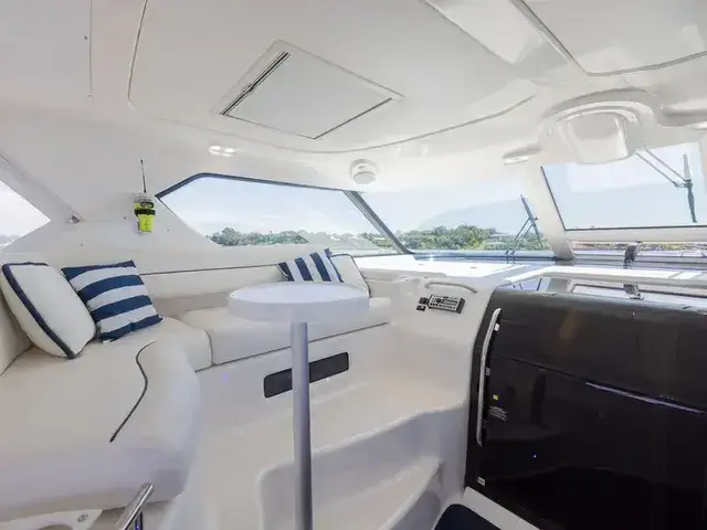 Tiara Yachts 43 Sovran