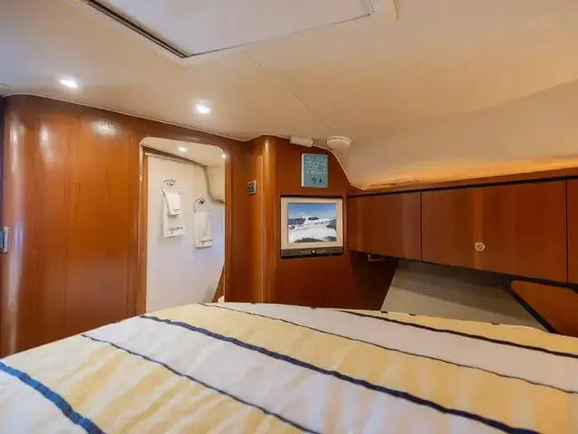 Tiara Yachts 43 Sovran