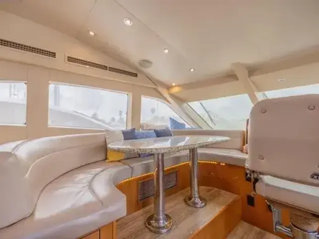 Hatteras 64 Motor Yacht