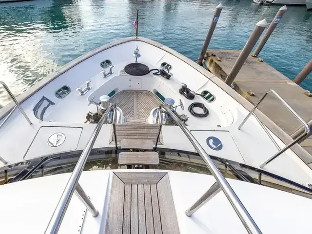 Benetti Classic 121