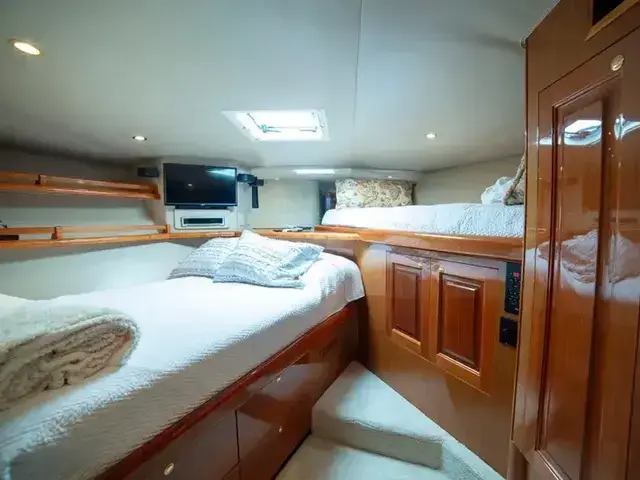 Viking Yachts 65 Enclosed