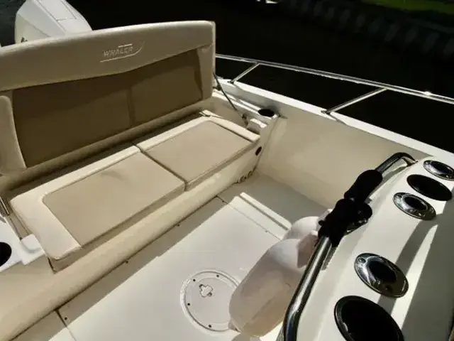 Boston Whaler 27 Vantage