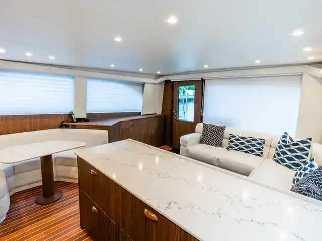 Viking Yachts 52 Convertible