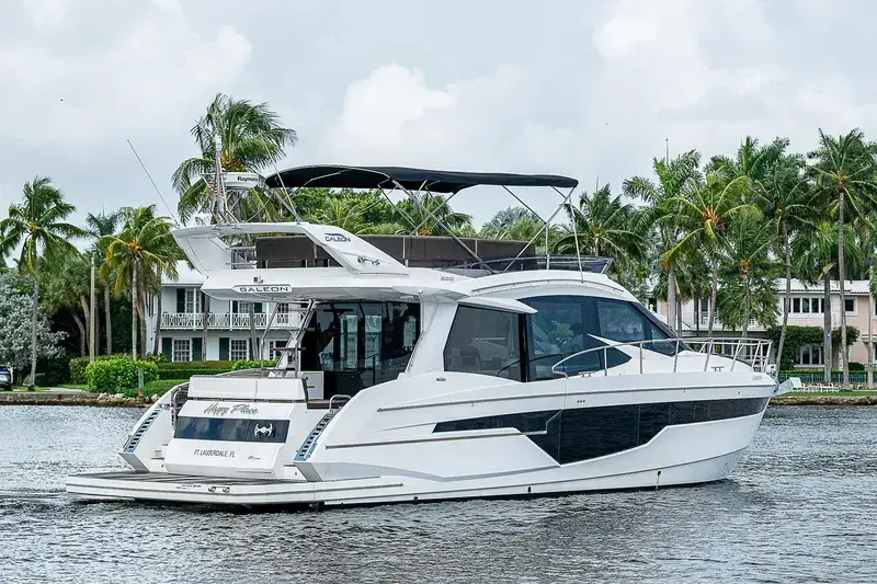 2017 Galeon 500 fly