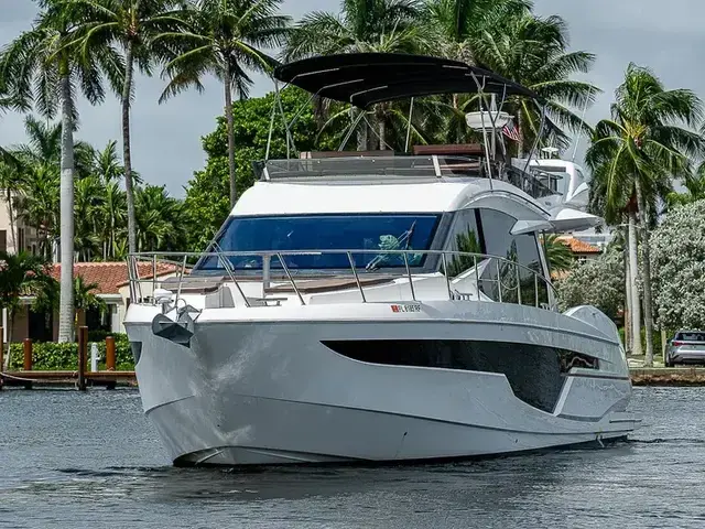 Galeon 500 Fly