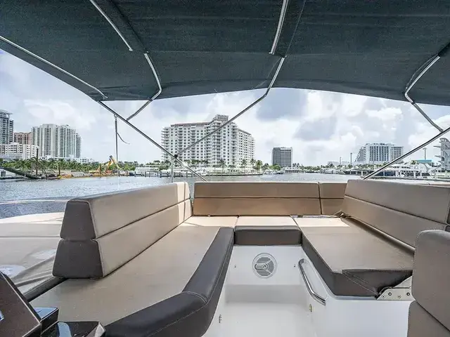 Galeon 500 Fly