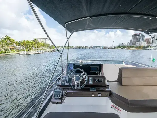 Galeon 500 Fly