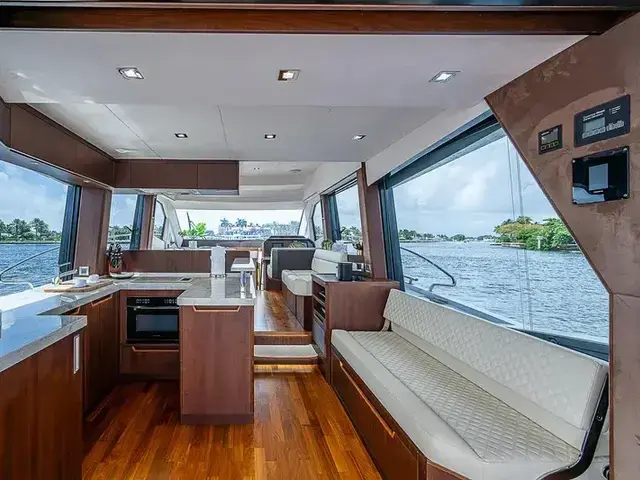 Galeon 500 Fly