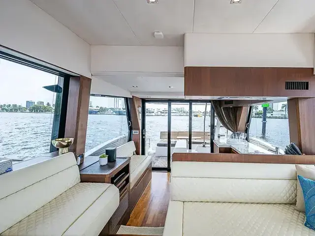 Galeon 500 Fly