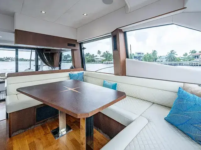 Galeon 500 Fly