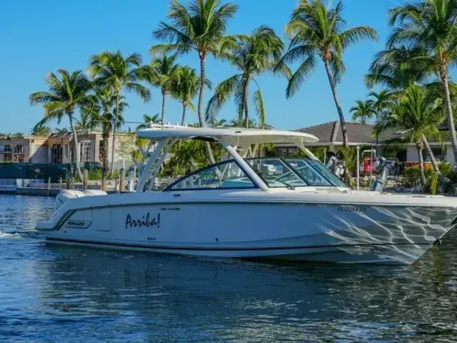 Boston Whaler 32