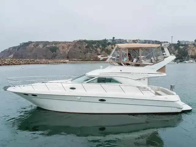 Sea Ray 400 Sedan Bridge