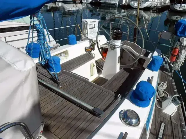 Nautor Swan 37