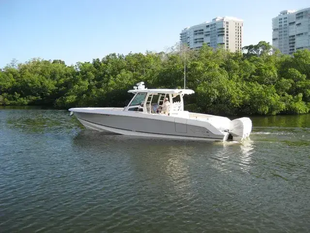 Boston Whaler 38 Outrage