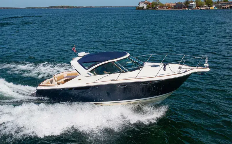 Tiara Yachts 31