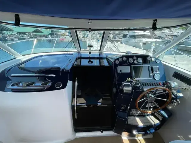 Tiara Yachts 31