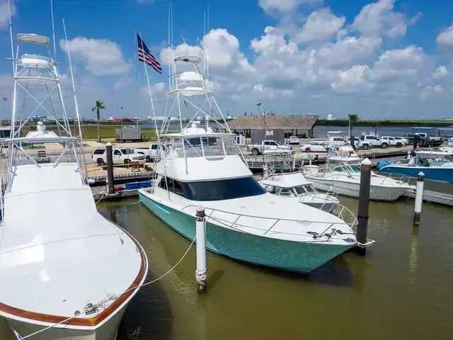 Viking Yachts 54 Convertible