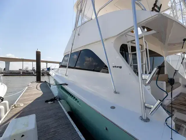 Viking Yachts 54 Convertible