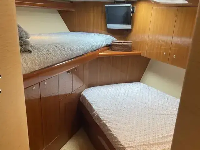 Viking Yachts 54 Convertible