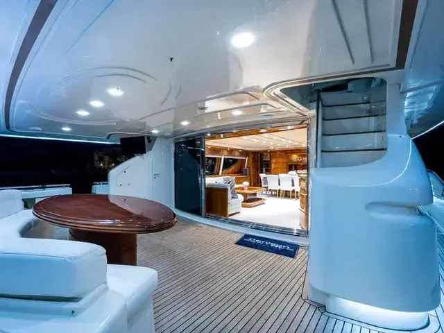 Ferretti Yachts 94