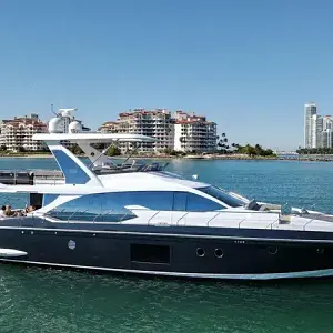 2018 Azimut 66