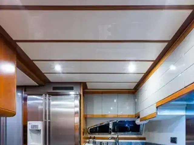 Ferretti Yachts 94