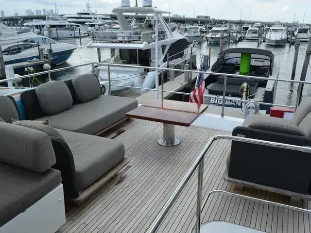 Azimut 66