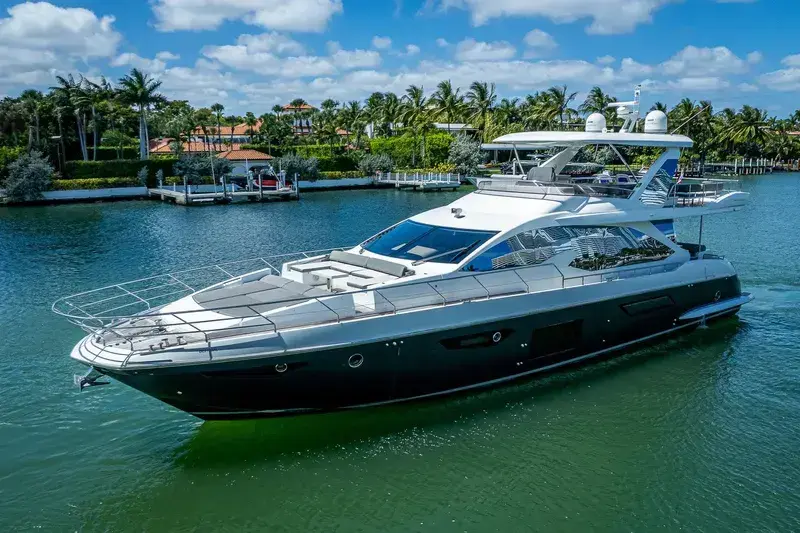 2016 Azimut 72