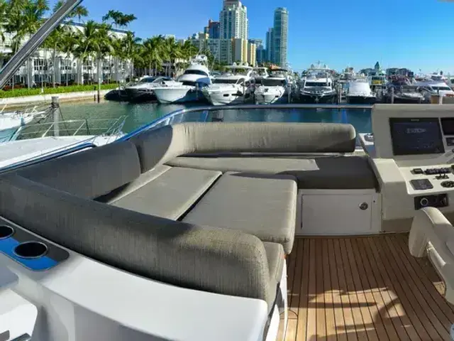 Azimut 66