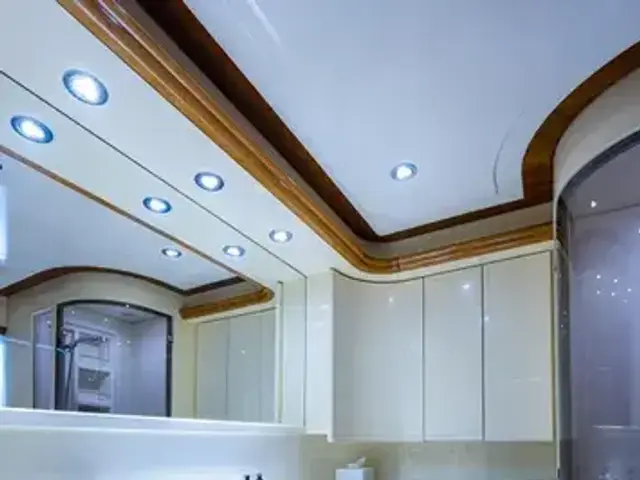 Ferretti Yachts 94