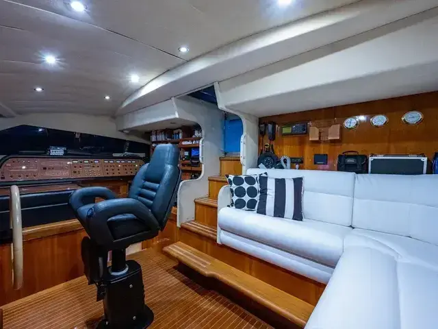 Ferretti Yachts 94