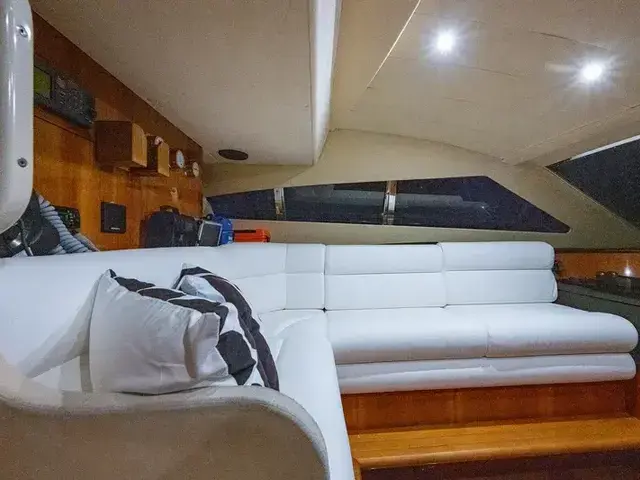 Ferretti Yachts 94