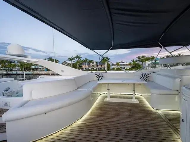 Ferretti Yachts 94