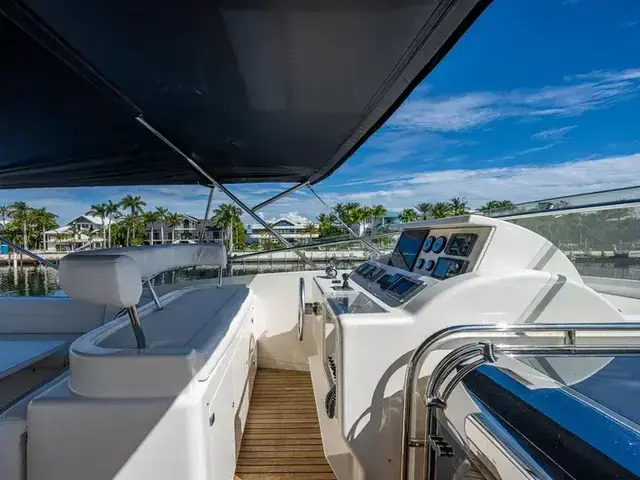 Ferretti Yachts 94