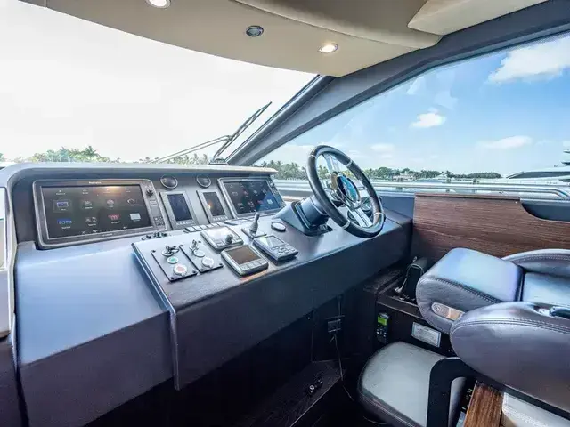 Azimut 72