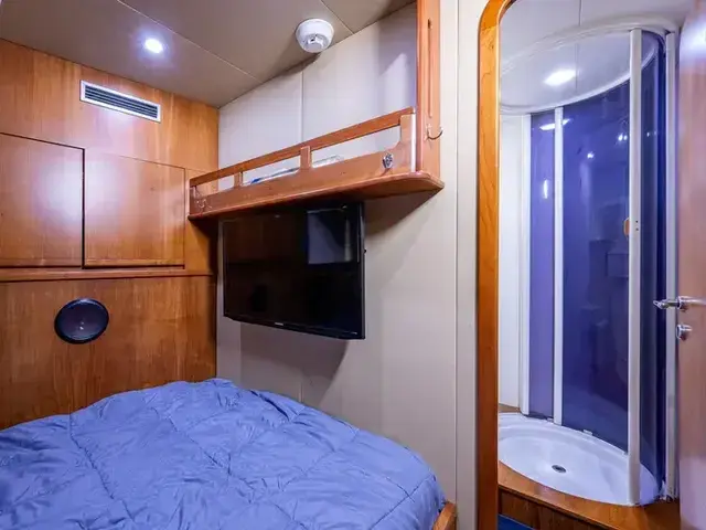 Ferretti Yachts 94