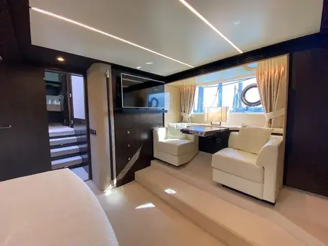 Azimut 66