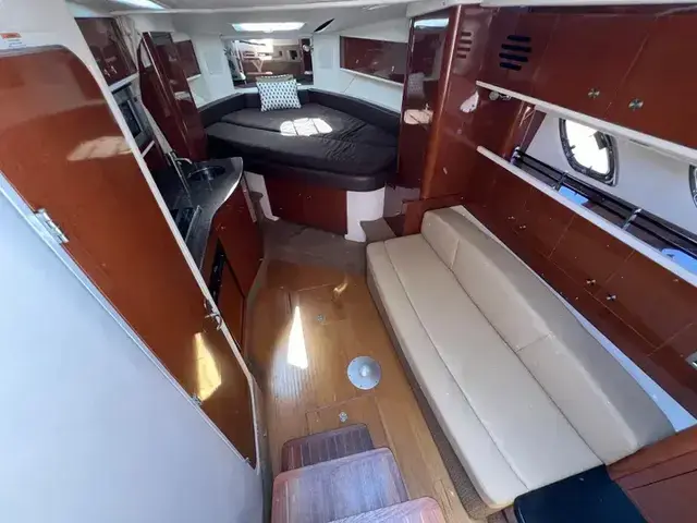 Sea Ray 330 Sundancer