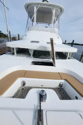 2002 Lagoon power 43