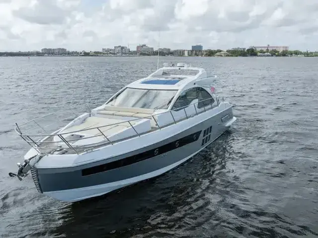 Azimut 55s