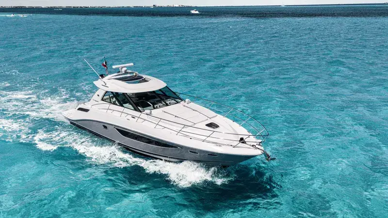 2013 Sea Ray 450 sundancer