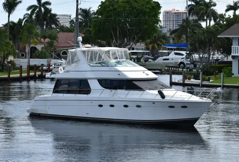 1999 Carver 530 voyager