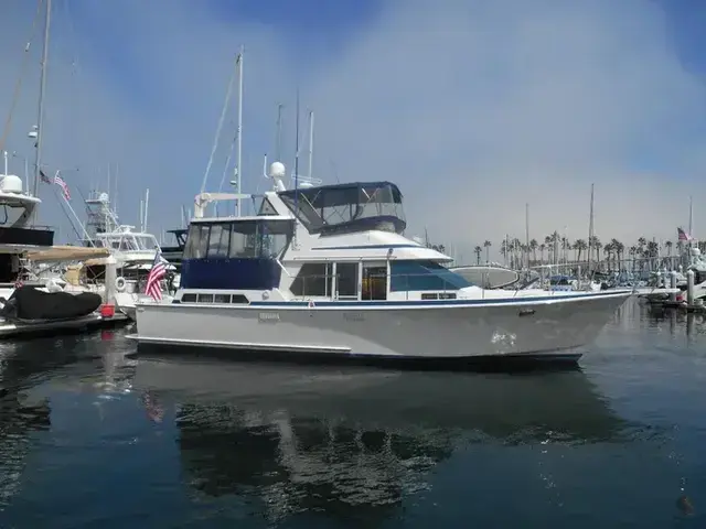 Tollycraft 44 Cockpit Motoryacht