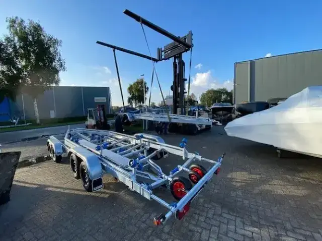 Vlemmix 2700 kg trailer 700