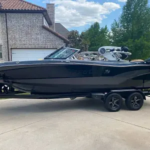 2021 Mastercraft XT23