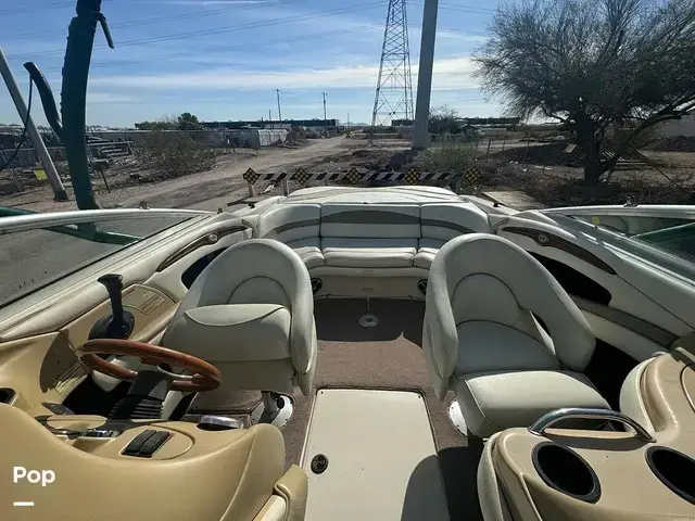 Sea Ray 230 Signature